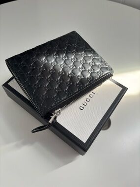 Gucci Black Embossed GG Leather Zip Card Case